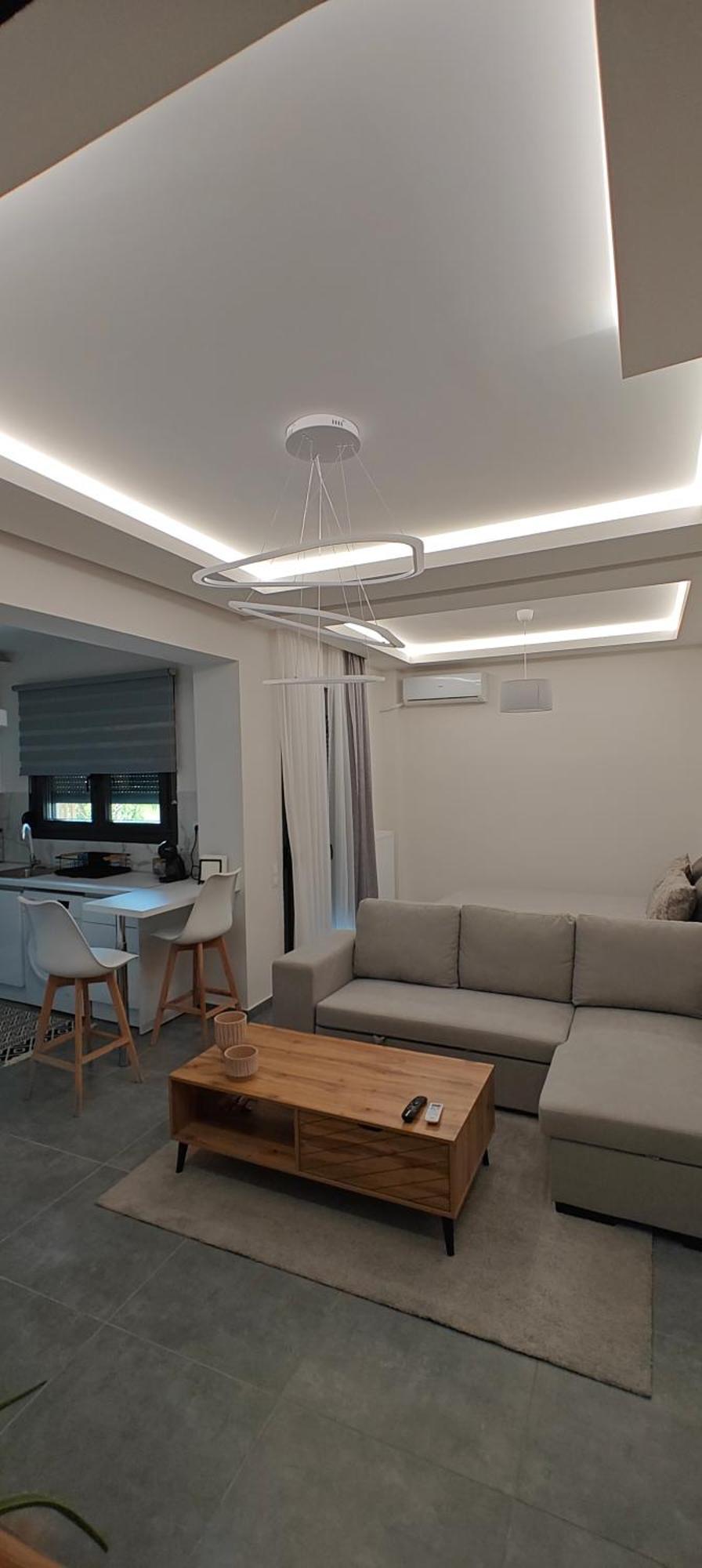 Ina'S Crib Hotel Sindos Bagian luar foto